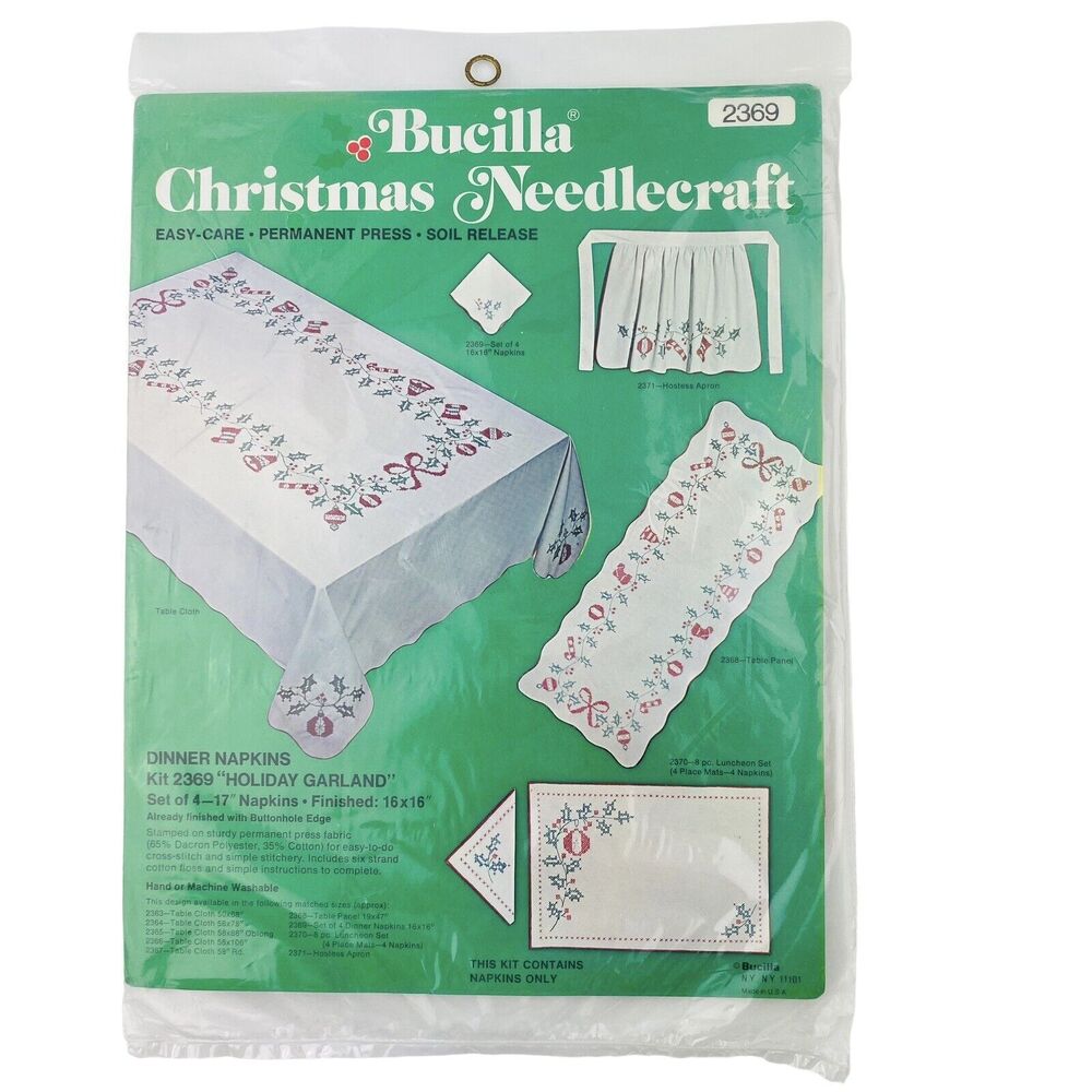 Bucilla Christmas Needlecraft 2369 Set 4 Dinner Napkins 17” Holiday Garland NOS